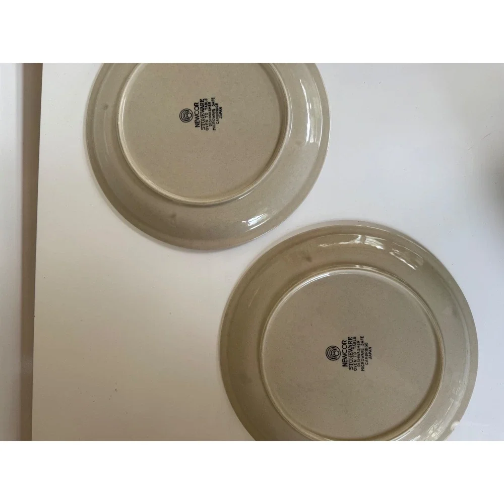 Newcor Stoneware Cambridge Dinner Plates Set of 2 Red Floral Japan Vintage